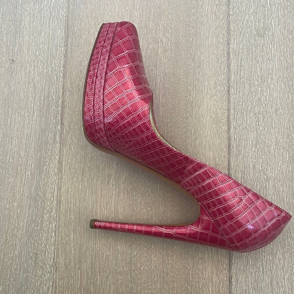 Casadei croc embossed platform high heels - Picture 6 of 9